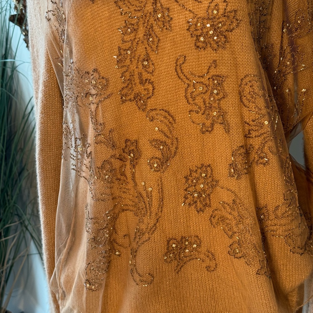 Stunning Ralph Lauren Purple Label Cashmere sweater. Pre-owned.